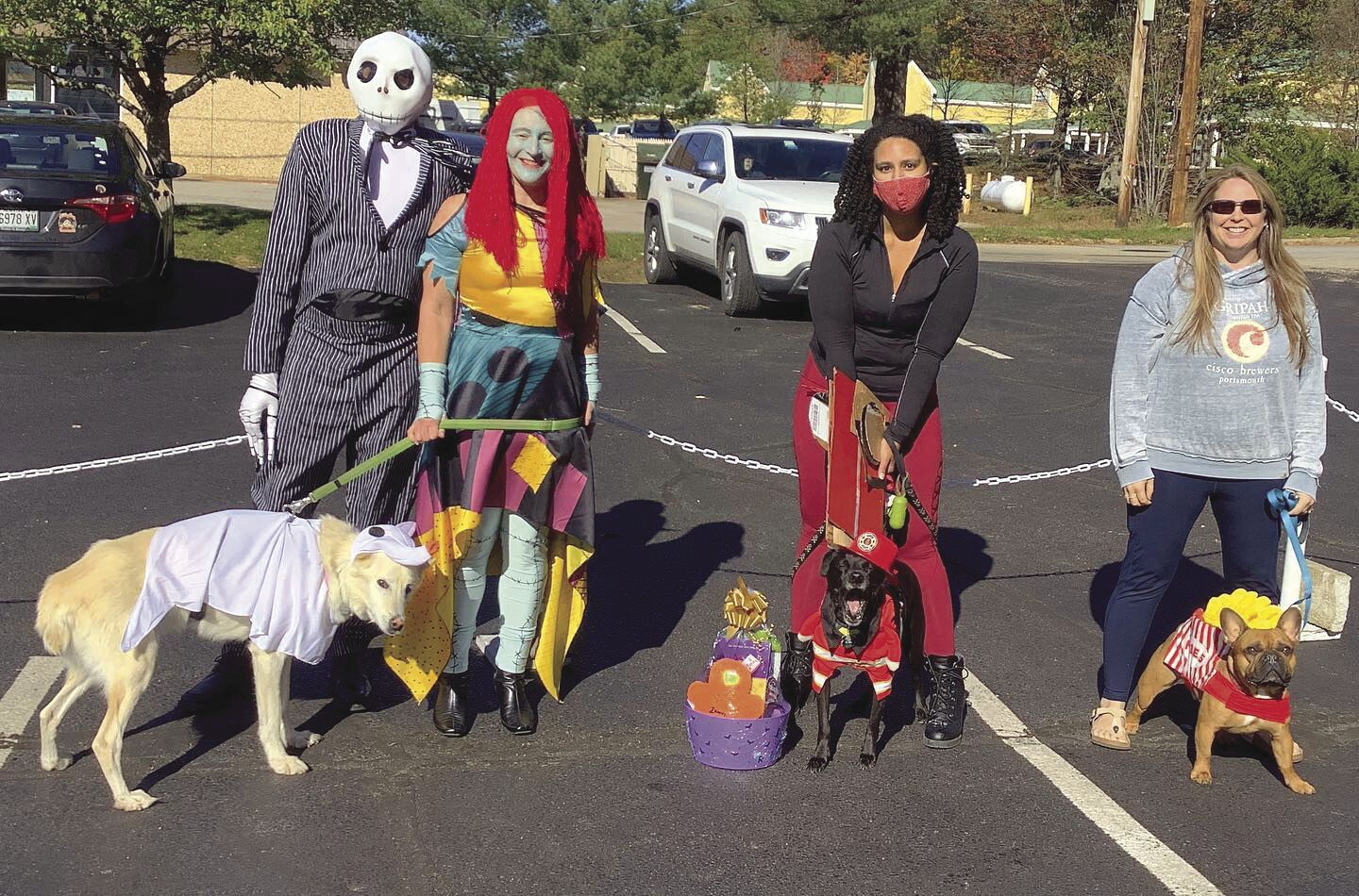 Spooky Howl-o-Ween fun at Four Your Paws Only